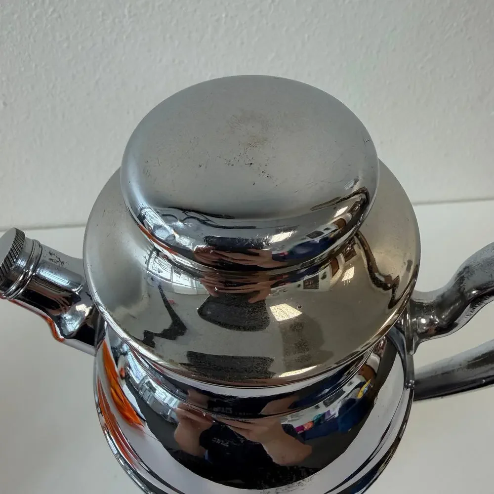 Vintage Sheffield Silver Co. Bar Cocktail Shaker with Spout Silver-Plated 11
